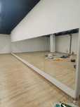 Amenajare cu oglinzi pt design interior / activitati sportive