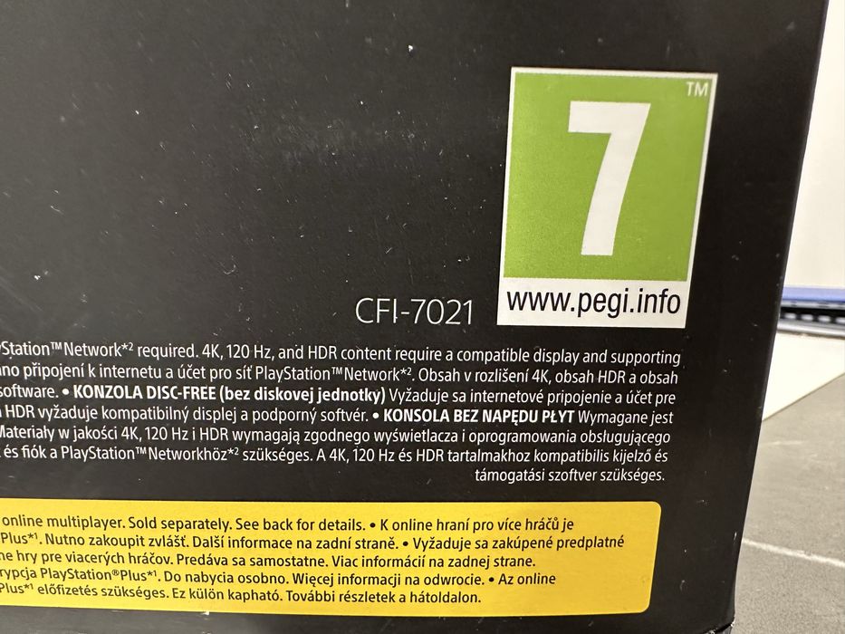 Playstation 5 Pro 2TB, controller, stand vertical, charging dock, Disk