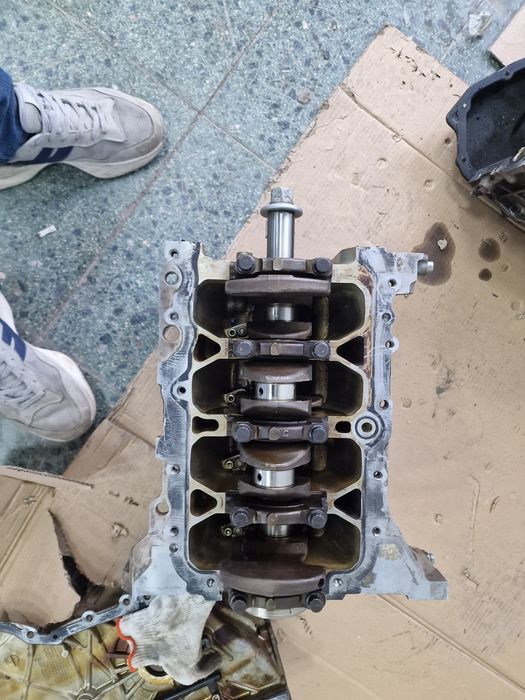 Продам по запчастям Двигатель 1.5 MPI G4LG