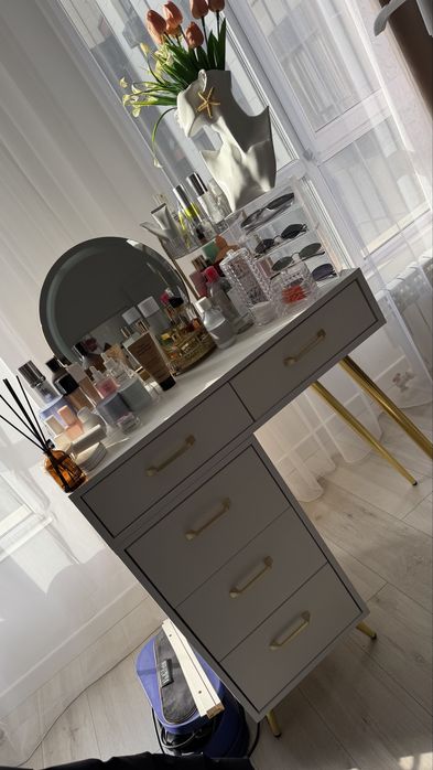 Туалетный столик