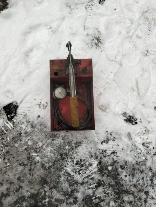 Ручной гидравлический насос (опрессовочный насос)