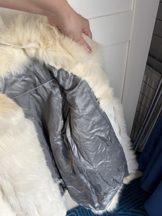 Haine de blana naturala vulpe polara noua