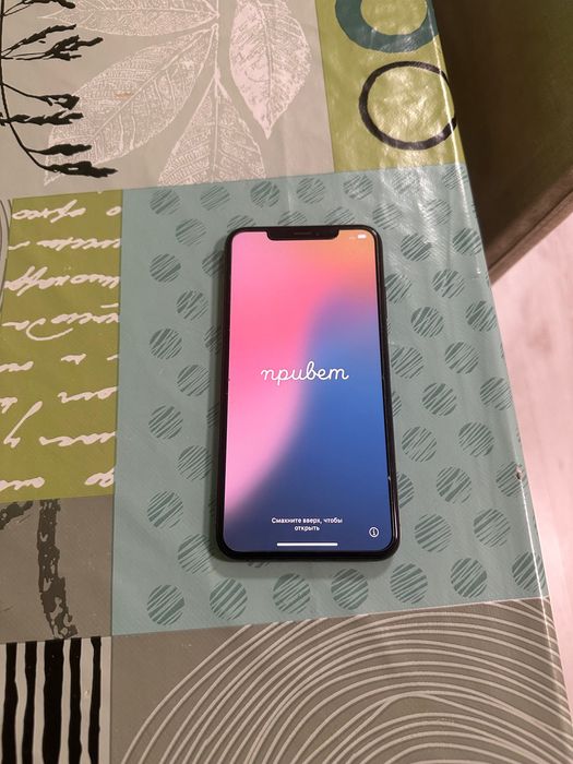 Iphone XS MAX черен 64GB