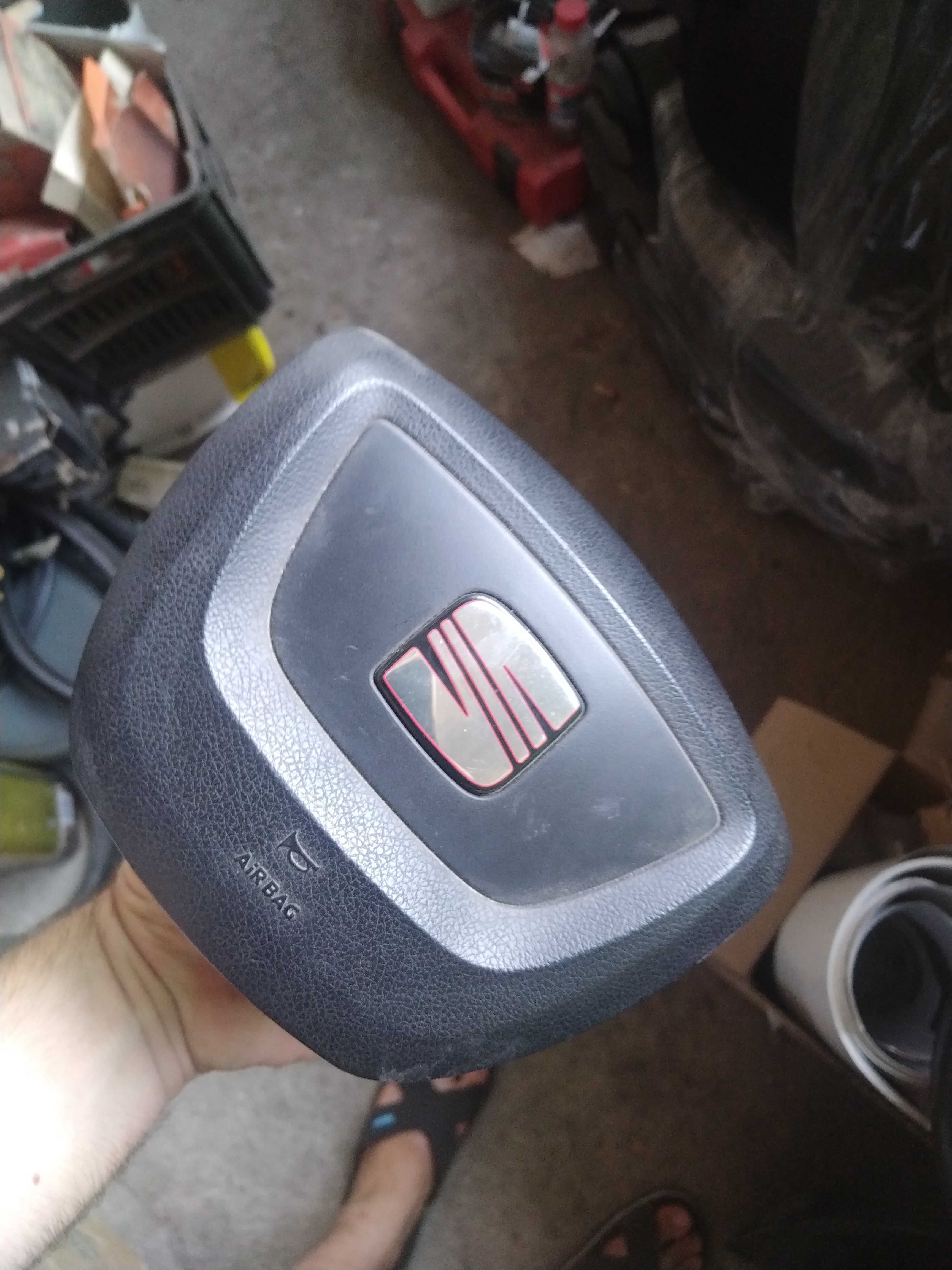 Airbag  и  волан Seat Alhambra 2012
