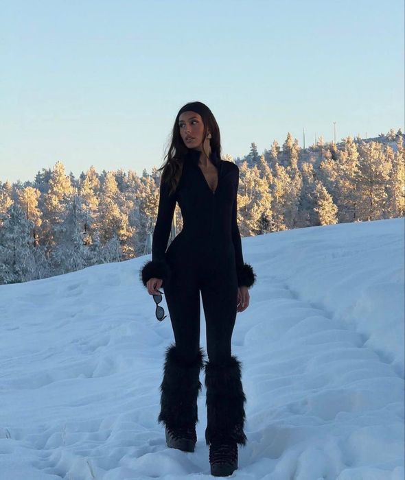 Комбинезон на замке