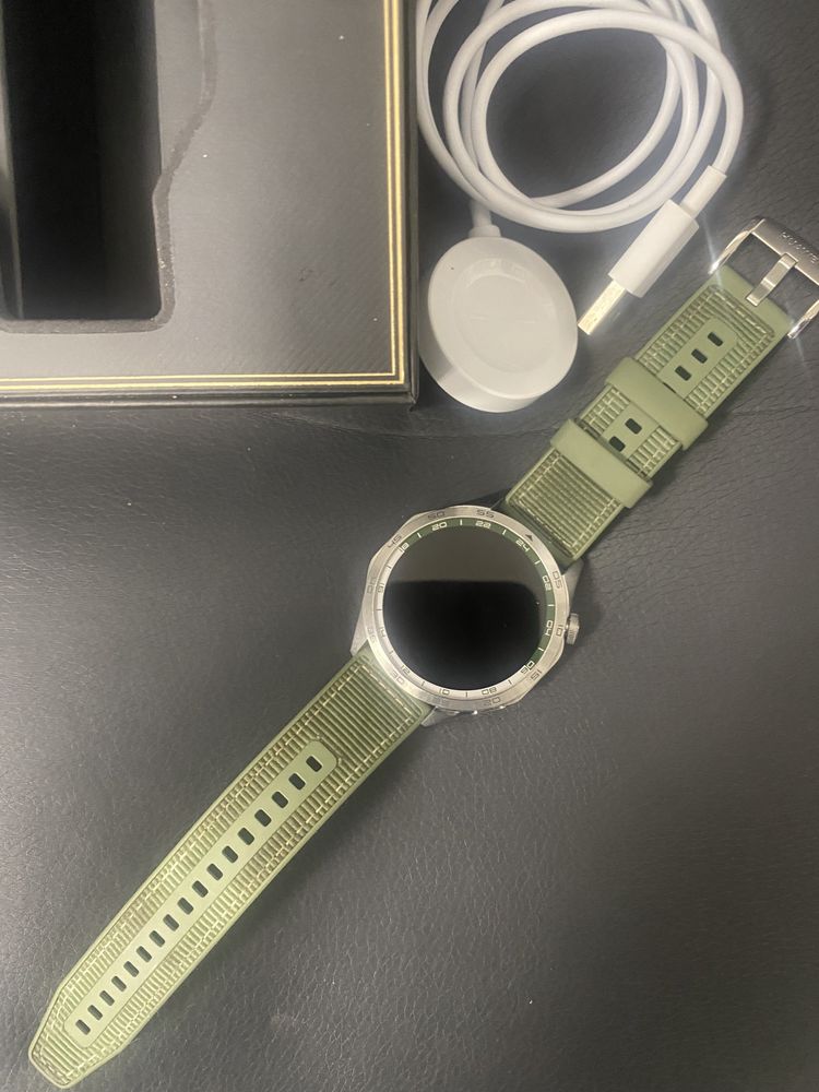 Смарт часовник huawei gt 4