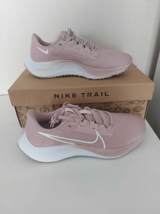 NIKE Air Zoom Pegasus