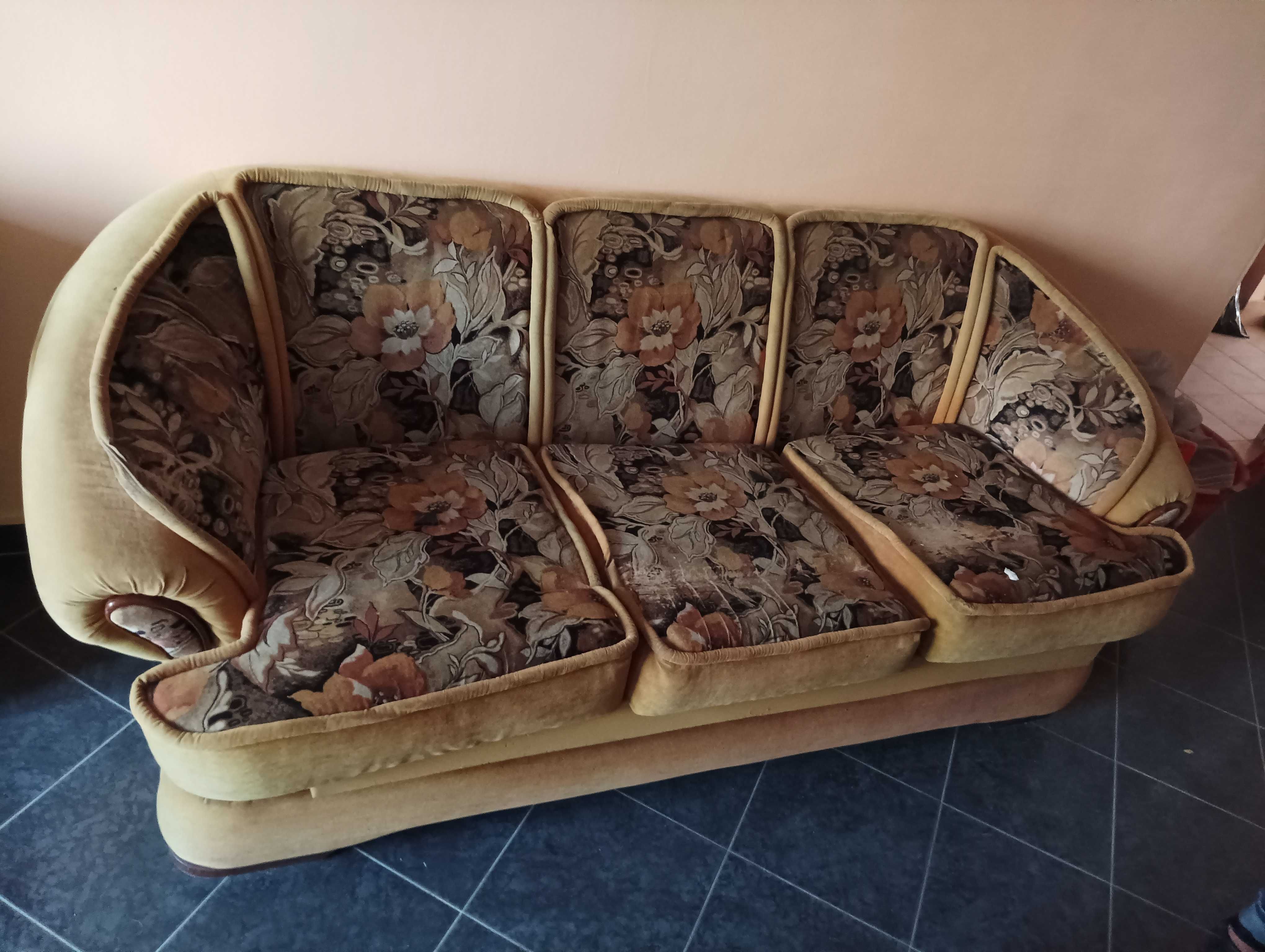 Комплект мебели.