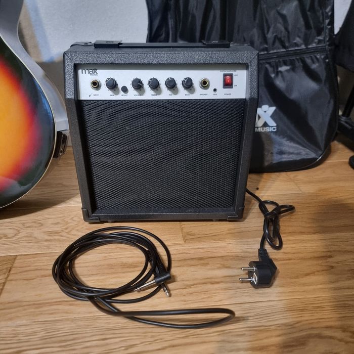 Set chitară electro acustică și electrică nouă