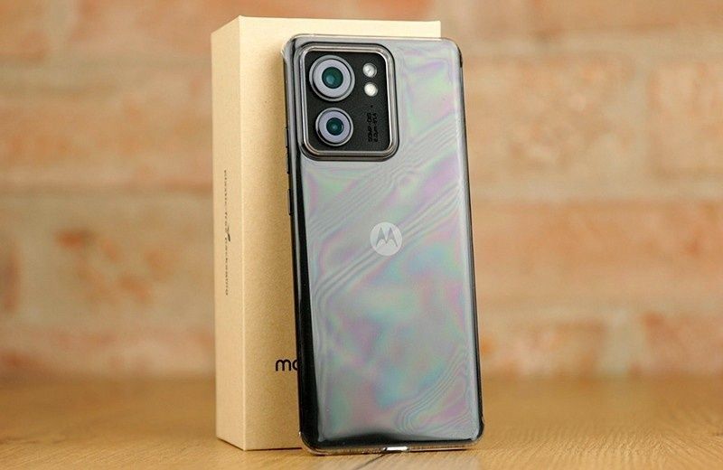 Продам Motorola edge 40