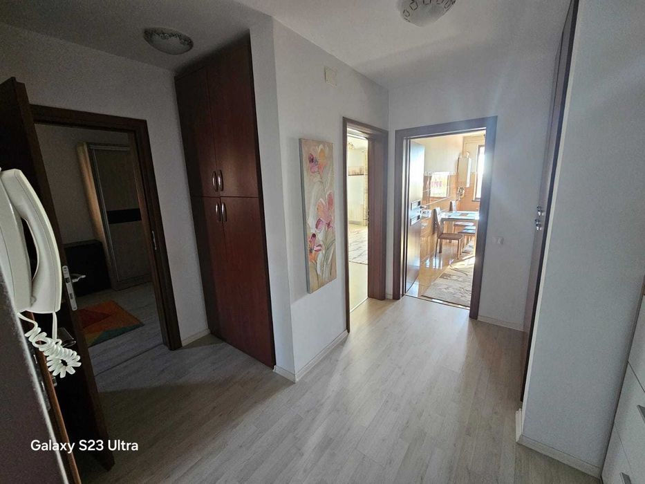 PROPRIETAR. Apartament decomandat 2 camere Râul Doamnei + Boxă subsol
