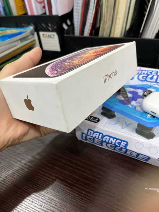 Айфон XS MAX сотилади