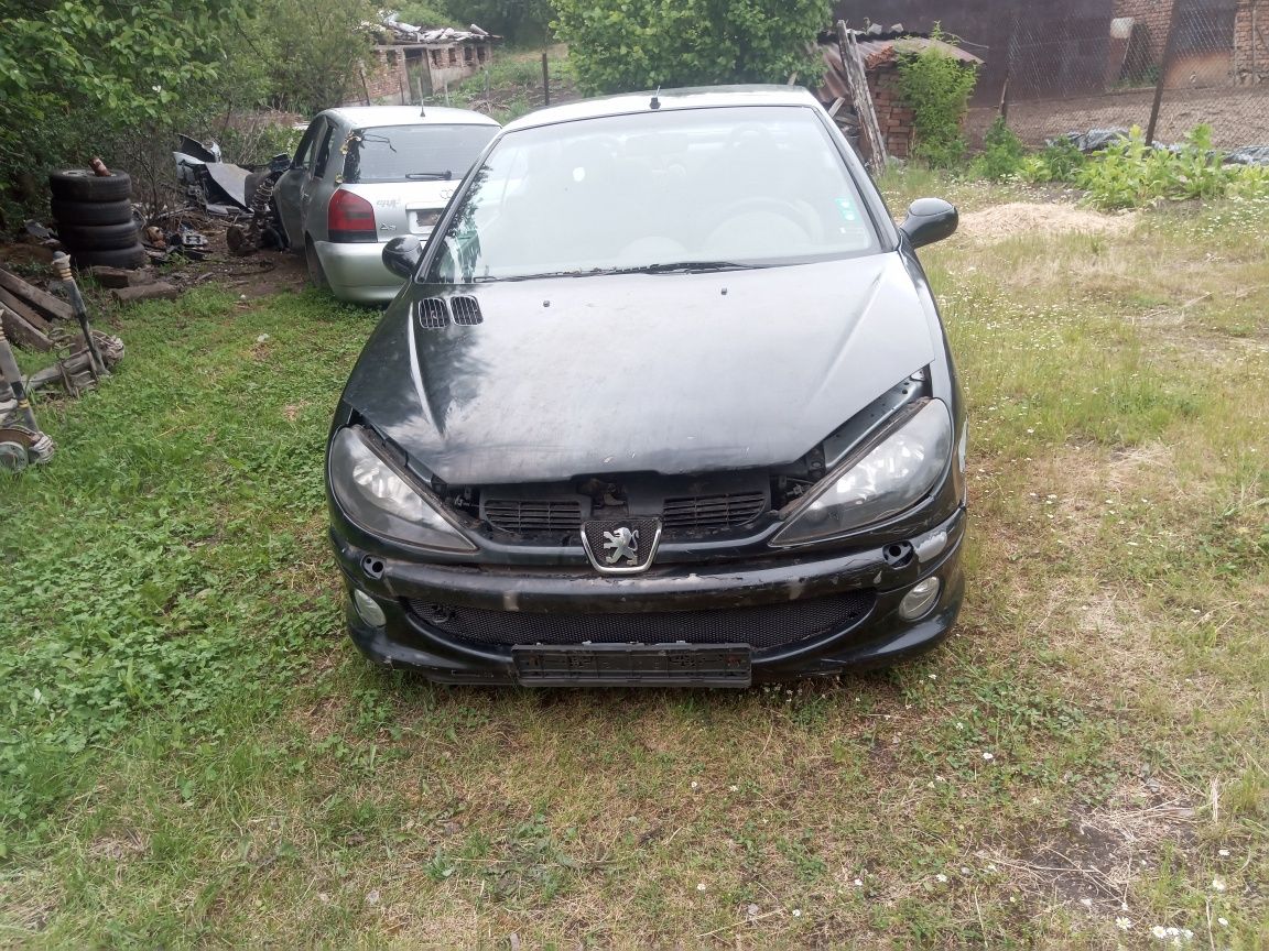 На части! Пежо 206 CC Тунинг мод  предна броня, тунинг прагове, задна