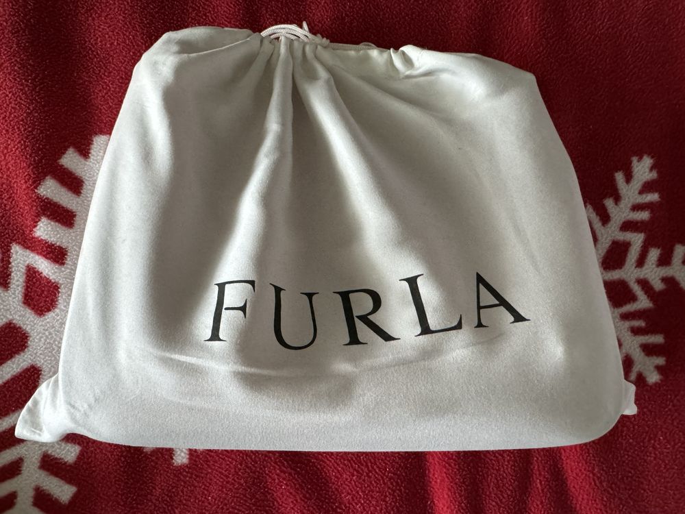 Geanta Furla rosie