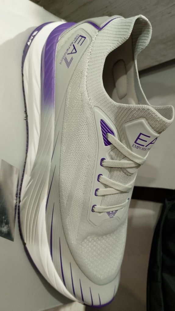Оригинални Маратонки EA7 Emporio Armani цвят сив, чисто нови
Сникърси