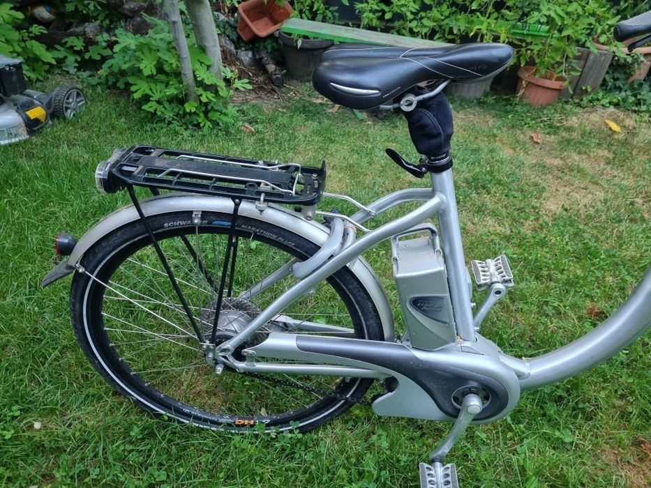 Bicicleta dama electrica deosebita