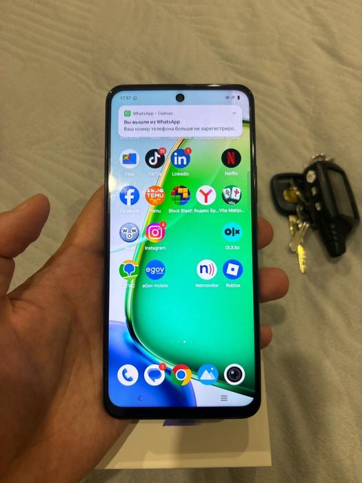 Продам тетефон vivo y 28