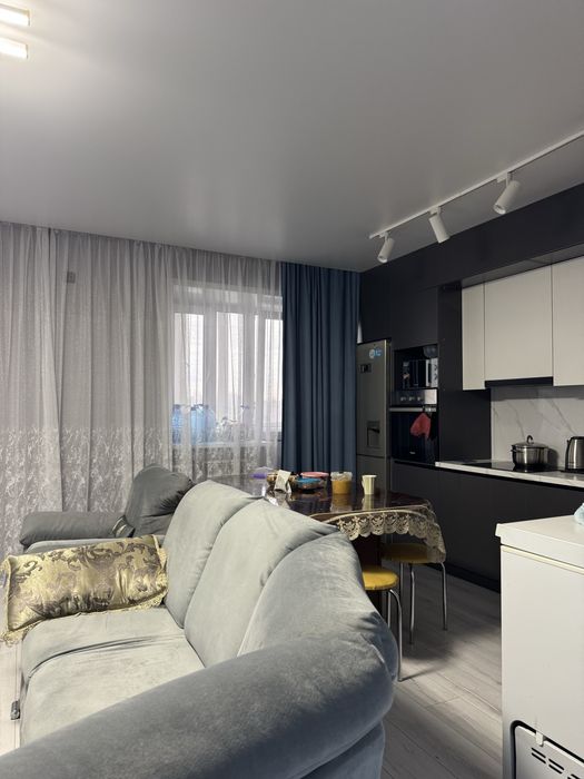 Продам 3 комн.  в новостройке