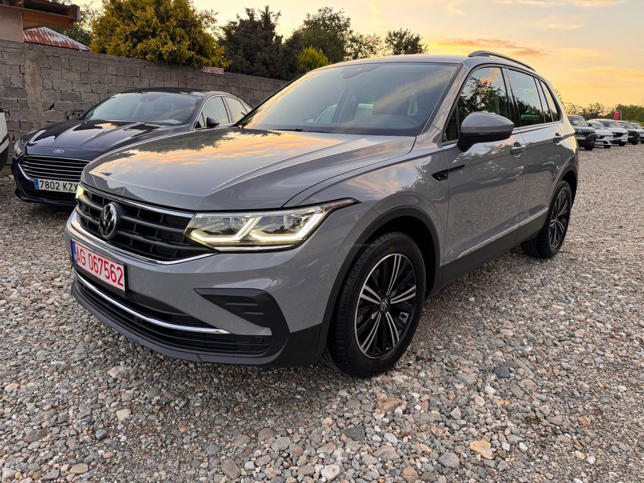 Volkswagen Tiguan 97804 KM / DSG /R-Line/GARANTIE 1-3 ANI/ 2.0 diesel 150 Cp/ VARIANTE/