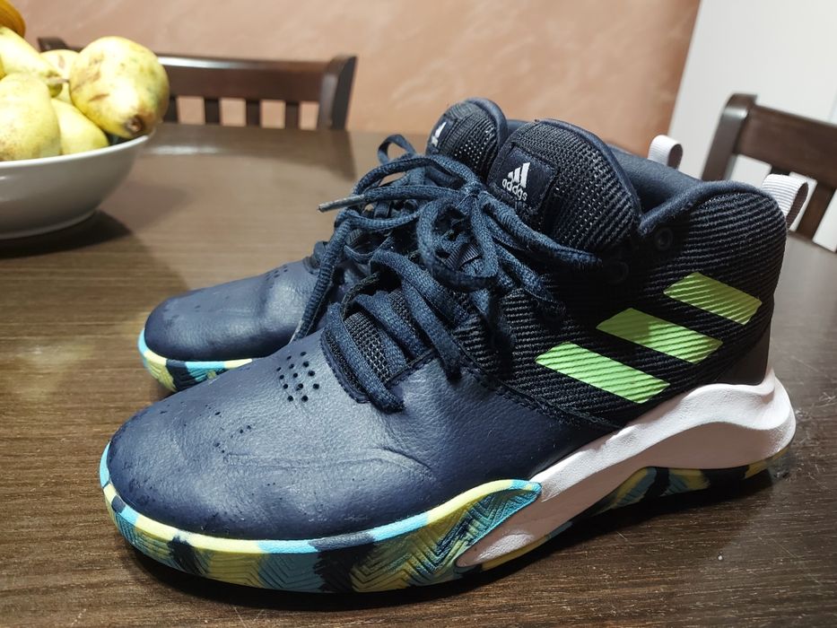 Маратонки Adidas 36 номер