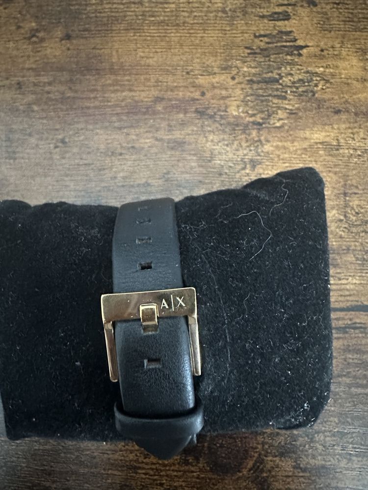 Armani ceas negru auriu