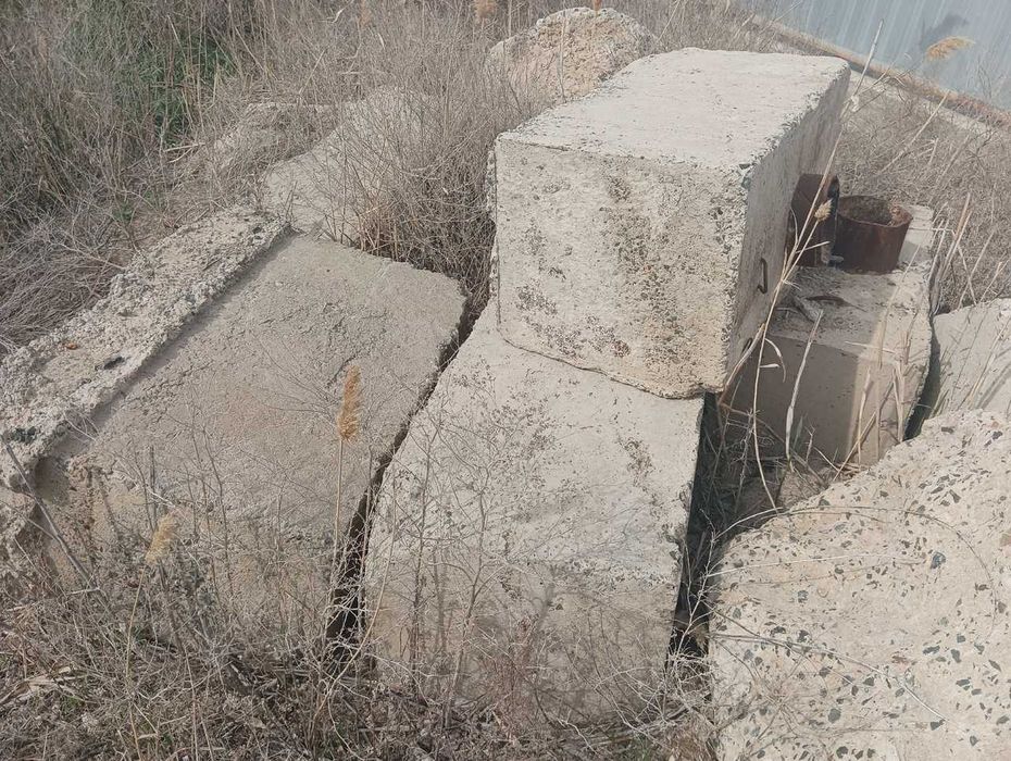 блоки ЖБ стаканы и т.д