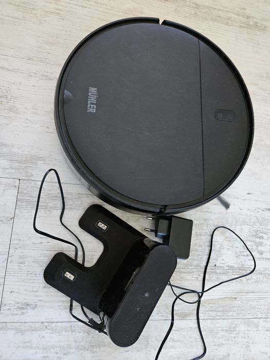 Робот прахосмукачка MUHLER Bobby 1 в черен цвят..