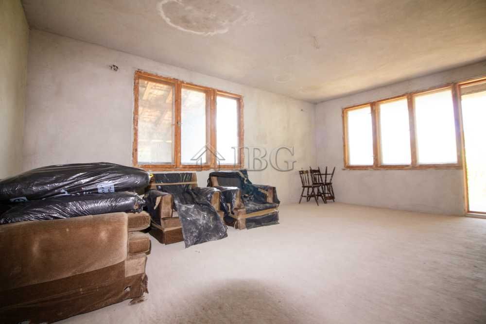 Продава се Къща в Бяла - 200 кв.м за 115 €/кв.м - Снимка #16