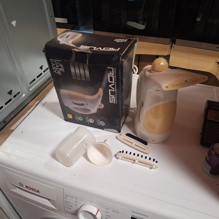 Парочистачка/парогладачка/вертикална ютия- нова неизползвана с нарушен