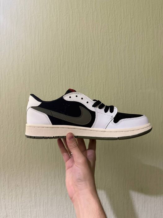 Nike Air Jordan 1 Low TS