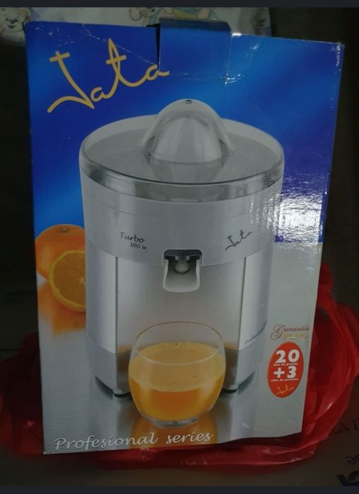 Vând storcător de citrice