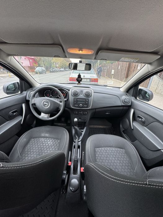 De vanzare Dacia sandero, 2015. Km97415 Benzina +  gaz. 5500 euro neg.