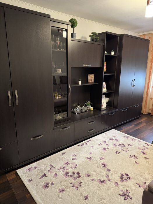 Vand apartament cu 2 camere