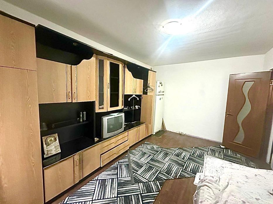 Inchiriez garsoniera