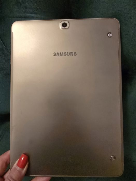 Vând tableta SAMSUNG TAB S2