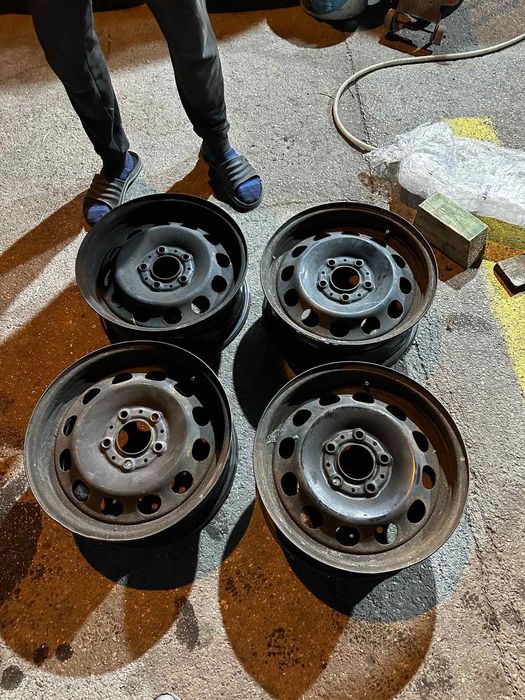 Железни джанти 15"ауди и  16"от БМВ-първа серия и тасовете