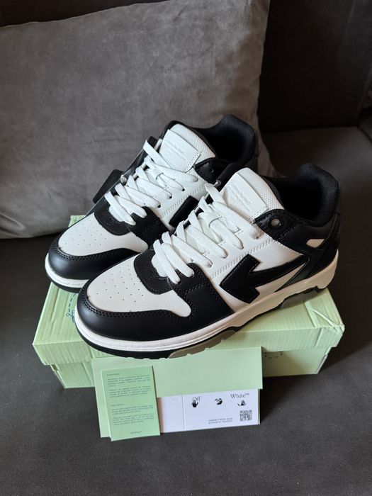 Adidasi Off-White Out Of Office