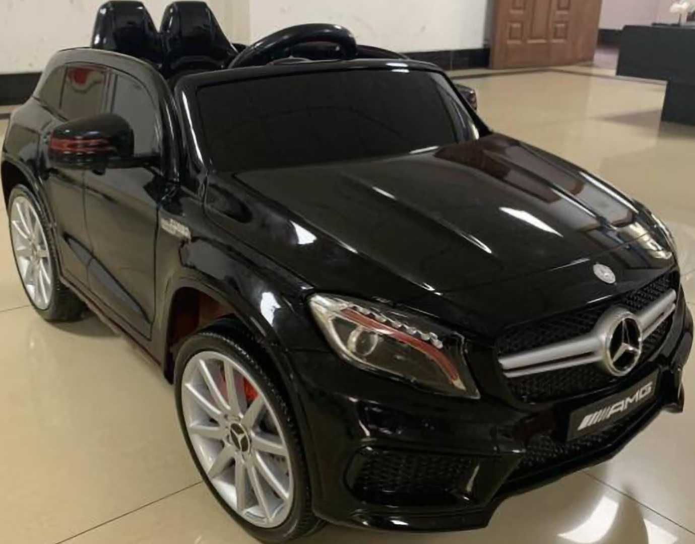 Акумулаторен джип Mercedes GLA45 12V MP3, с меки гуми с Кожена седалка