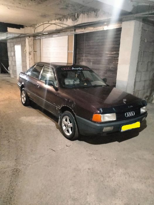Продаю AUDI 80 Б3 .