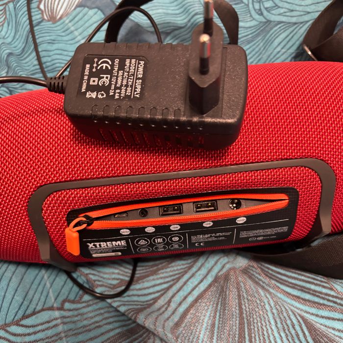 JBL Xtreme + зарядно & каишка - изпробвана, с малък минус