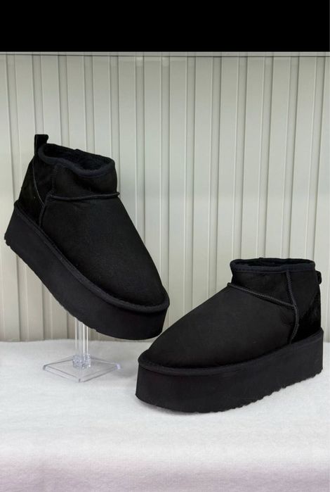 Ugg mini platforma black