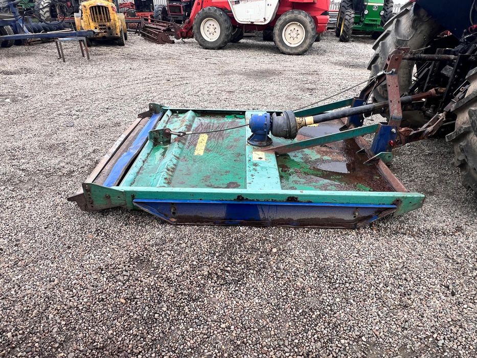 Tocator resturi vecetale Desvoys tip elicopter