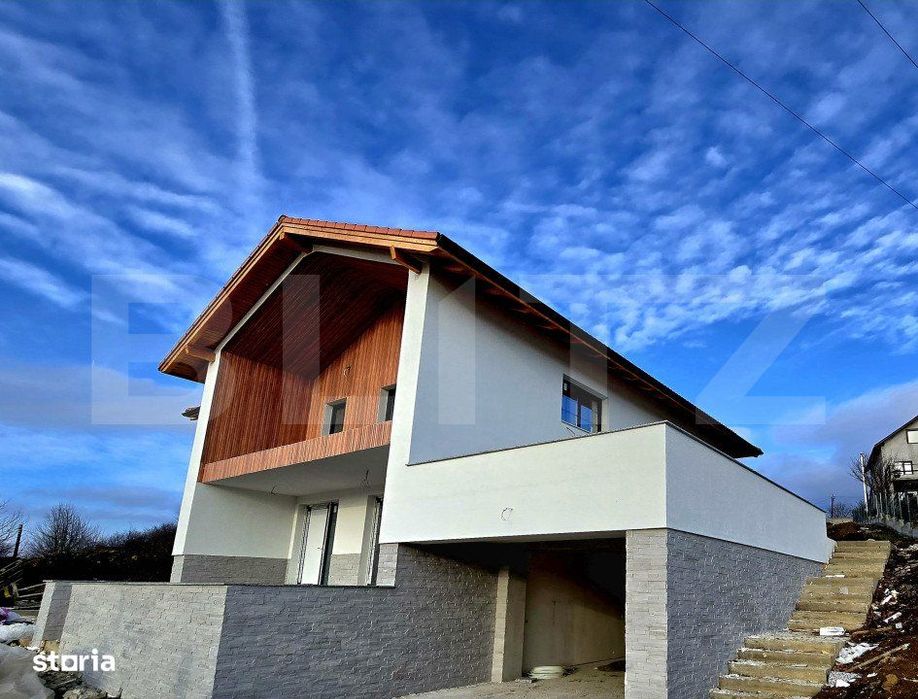 Casa cu teren generos de 1000 mp, 190 mp utili si panouri solare