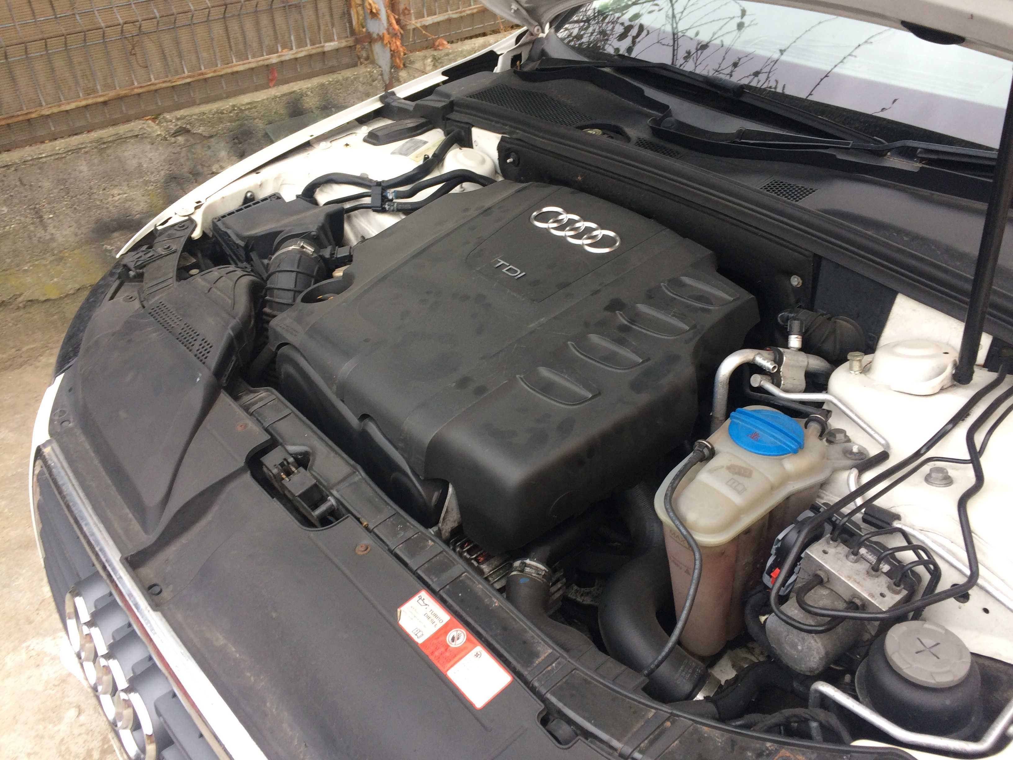 Dezmembrez Audi A4 B8 CAGC cod cutie MHK adus din UK pe roti