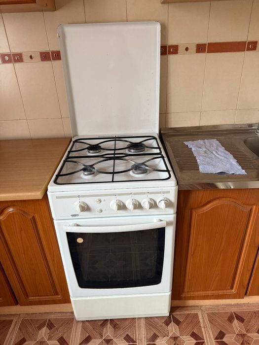 Газовая плита с духовой