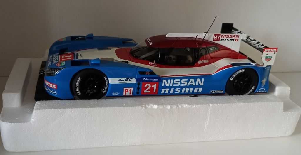 Macheta Nissan GT-R LM Nismo Le Mans 2015 - AutoArt 1/18