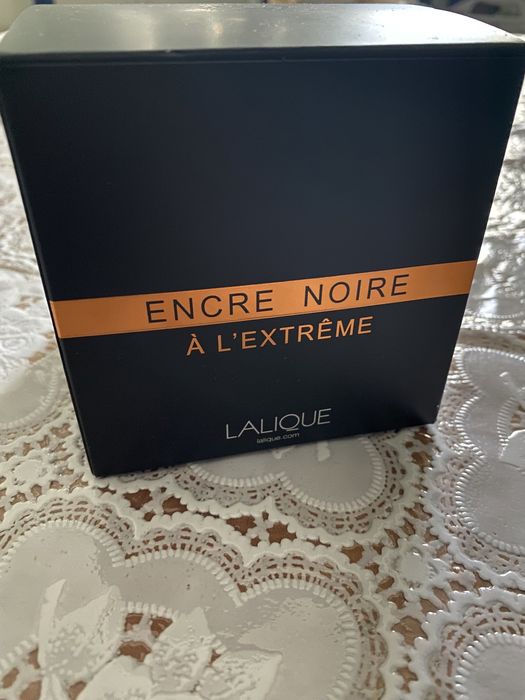 Lalique Encre Noire  À L'EXTREME