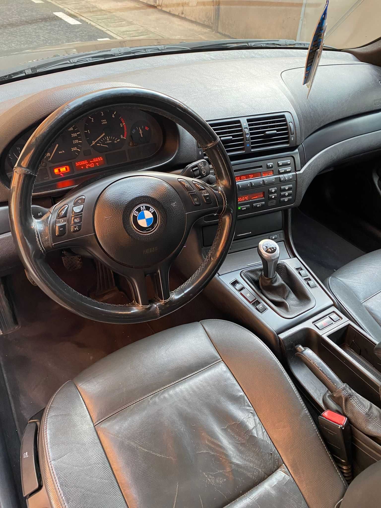 BMW 320D 2005, touring, 320000km, capacitate cilindrica 2000cm3