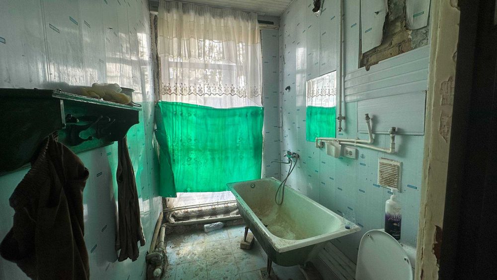 Нежилое помещение Паркентский 72м2, Без ремонта, 1-линия, срочно