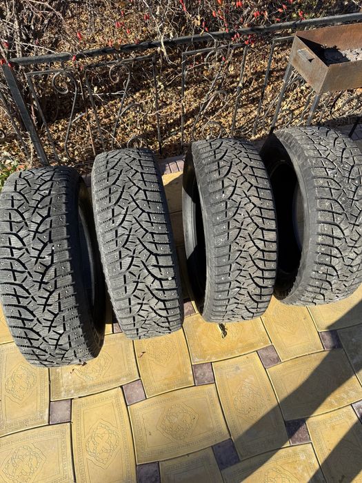 Bridgestone blizzak spike 02